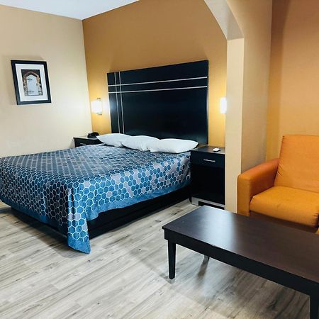 Executive Inn & Suites Floresville Kültér fotó