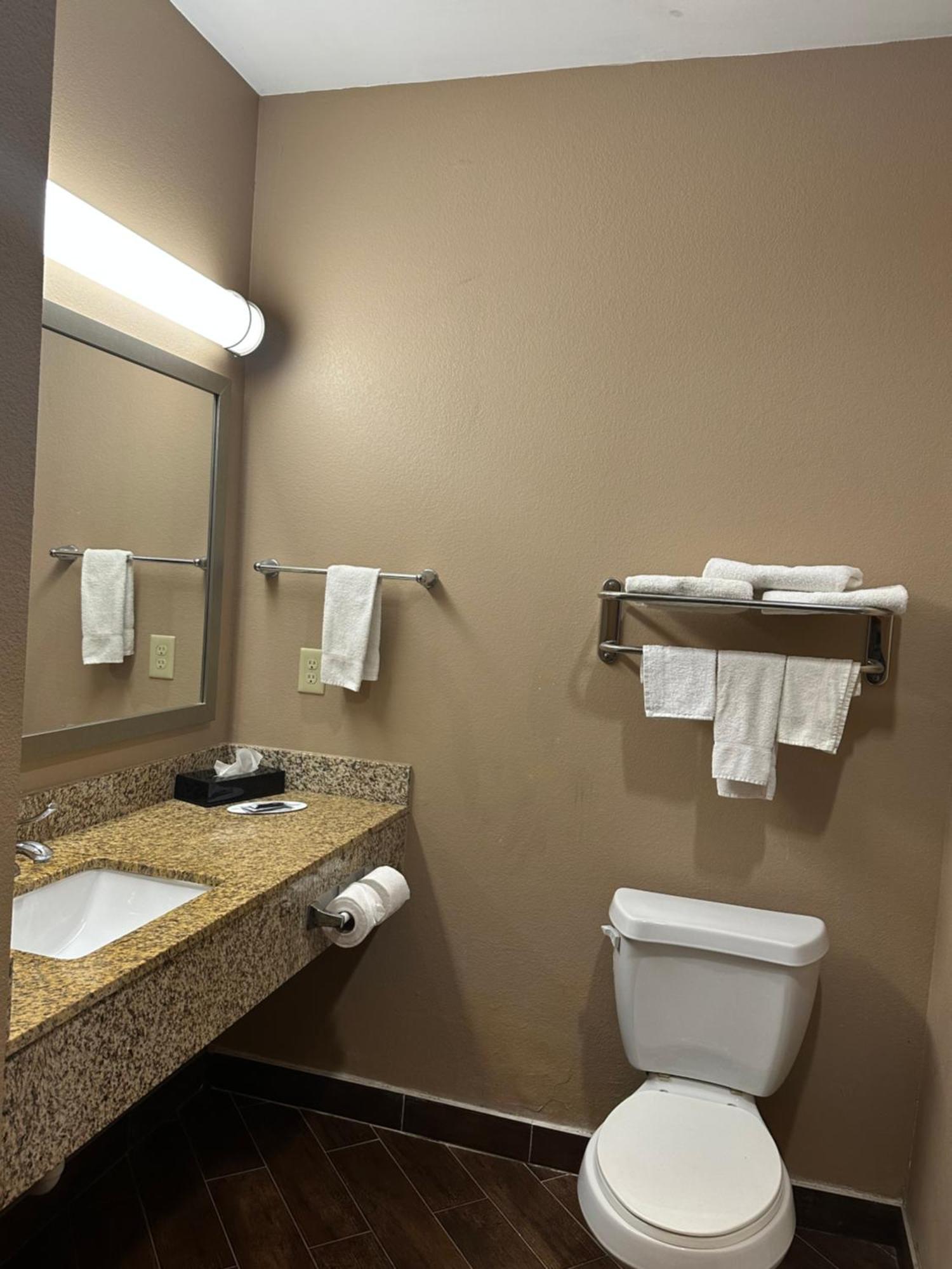Executive Inn & Suites Floresville Kültér fotó