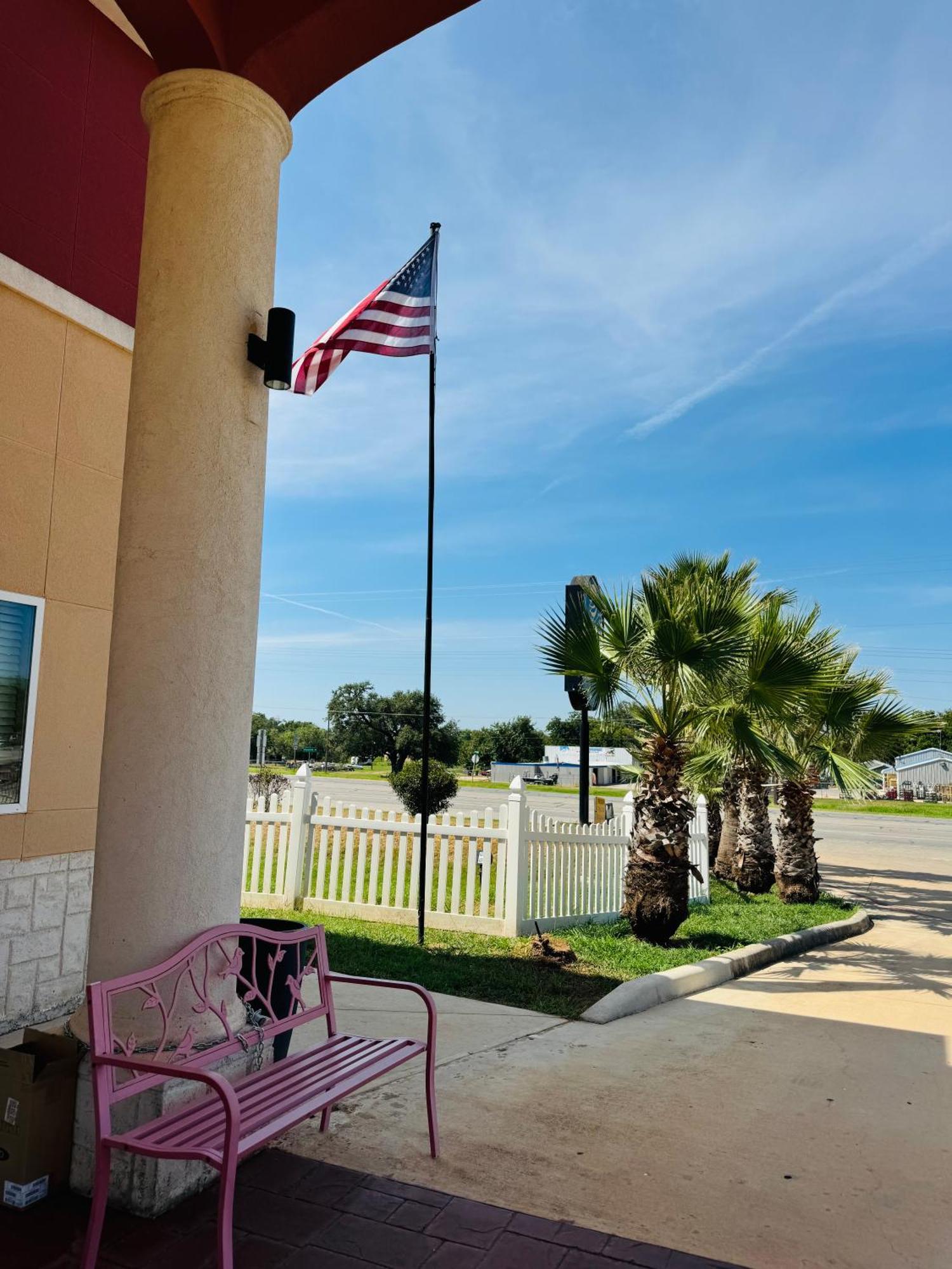 Executive Inn & Suites Floresville Kültér fotó